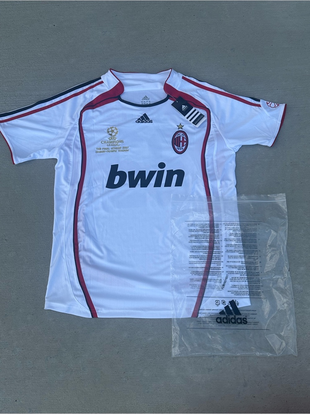Adidas AC Milan Men’s 2007 White & Red Kaká Soccer Jersey